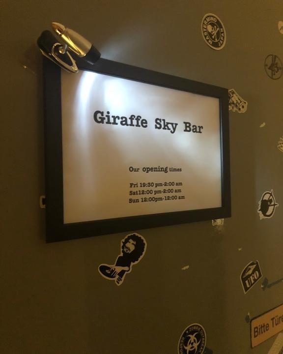 Giraffe Bar